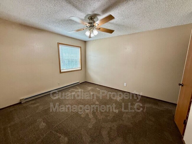 Photo - 1010 N Walnut St