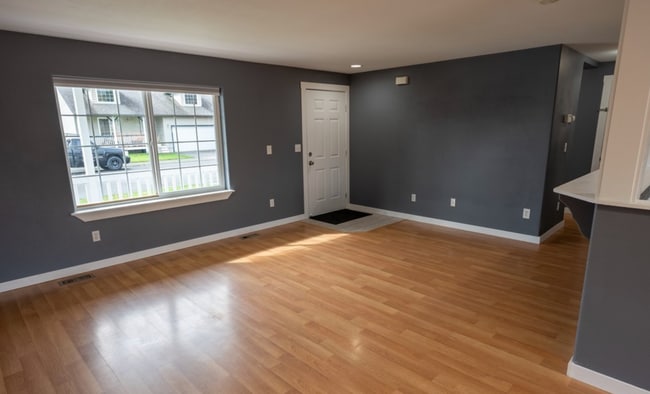 Photo - 4 Bedroom Home with Mountain Views & Fenced Yard