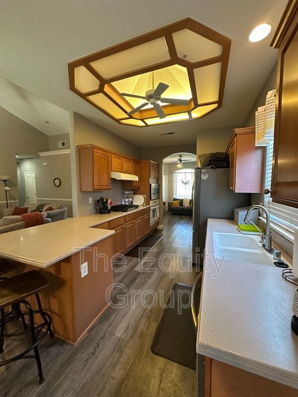 Photo - 6227 W Oak Ave