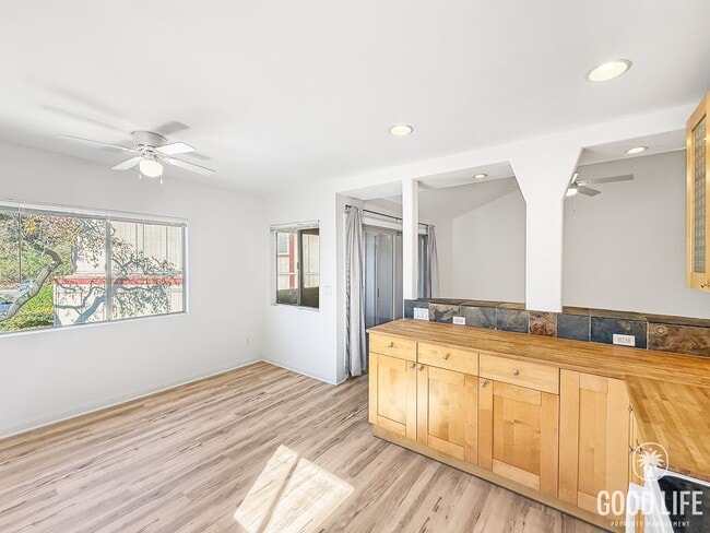 Photo - Great 2B/1.5BA Condo in Del Cerro for Rent!