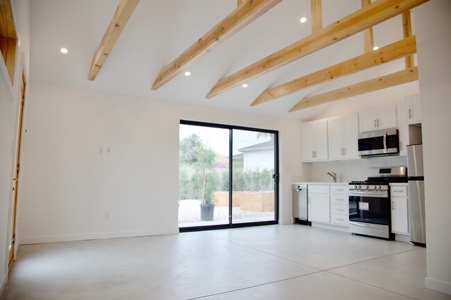 Photo - 6521 W 87th St