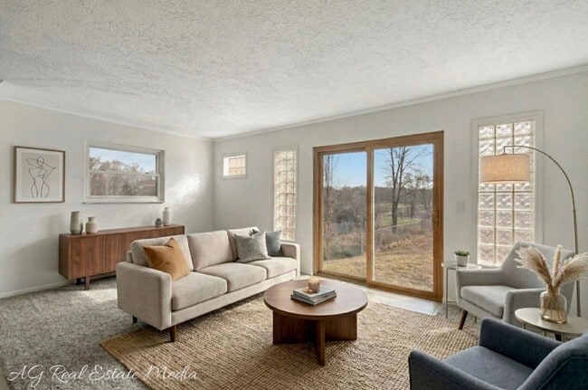 Photo - Renovated in Cheviot