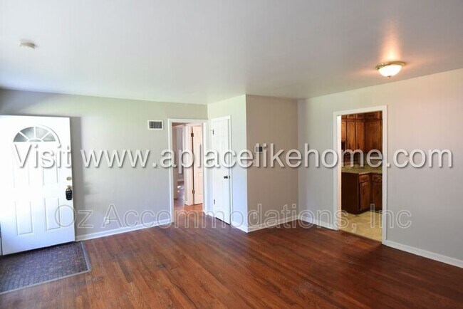 Photo - 8918 E 74th St