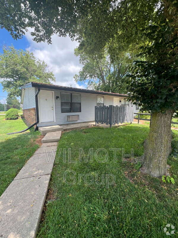 Building Photo - 2000 Indianapolis Rd Unit 130 Rental
