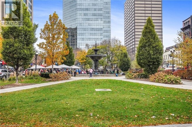 Photo - 112 King St E Unité 1111