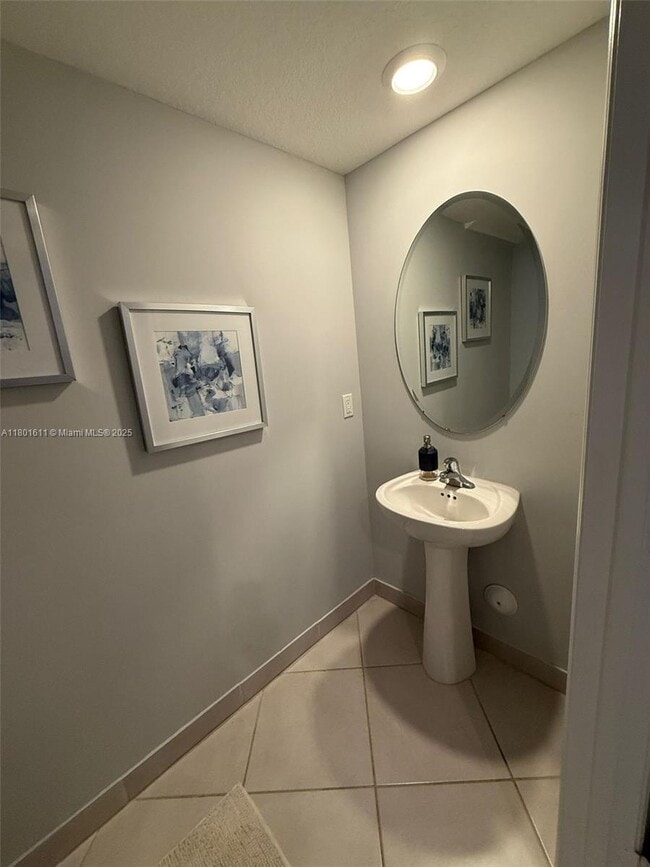 Photo - 3434 W 108th St