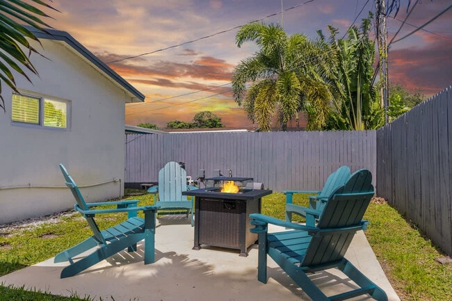 Photo - 6452 Custer St Unidad ID1372341P