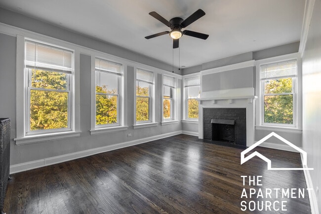 Building Photo - 6259 N Lakewood Ave Unit 3