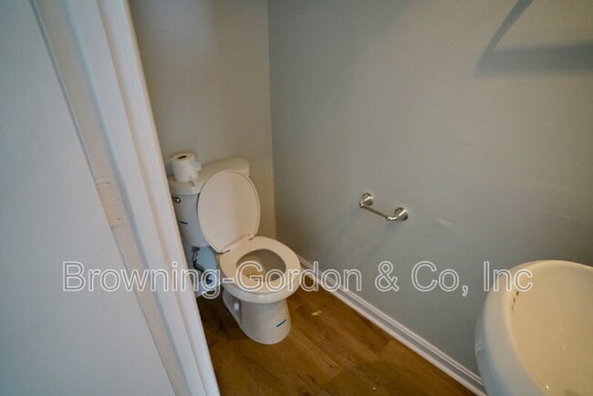 Photo - 5025 Hillsboro Dr Unit #17-K