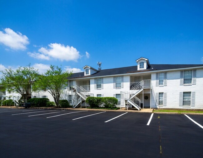 Building Photo - "Essex View Apartments -  Upgraded 2 Bedroom, 2 Bath For Lease" Unit Apt 22