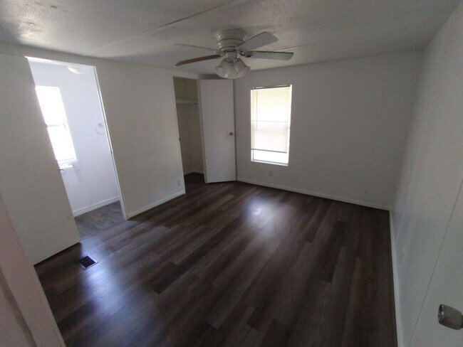 Photo - 2702 NW 50th Ave