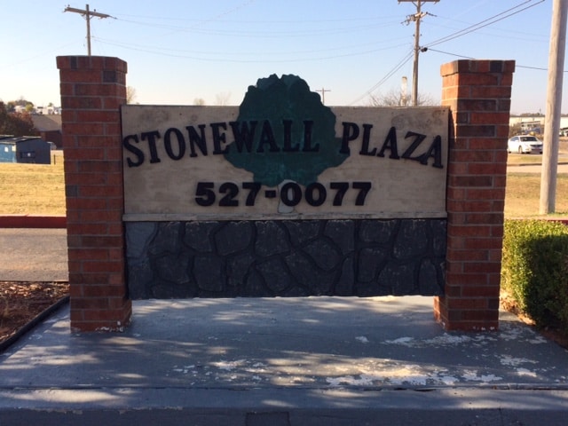 Stonewall Apartments - Stonewall Apartments