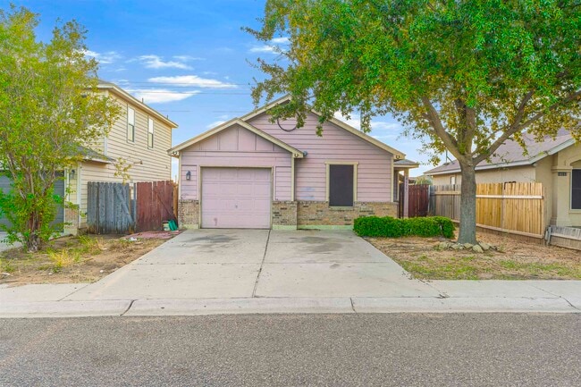 Building Photo - 14119 Fawn Dr