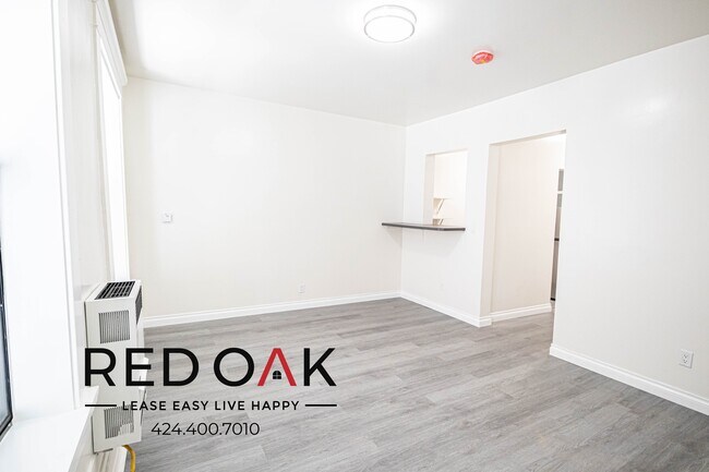 692 Valencia St Unit 205