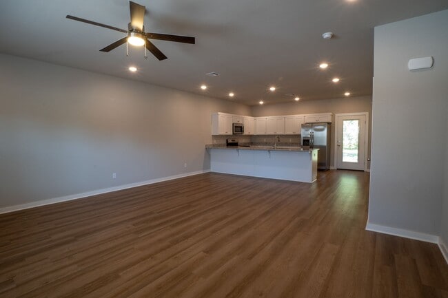 1134 N Pink Ter