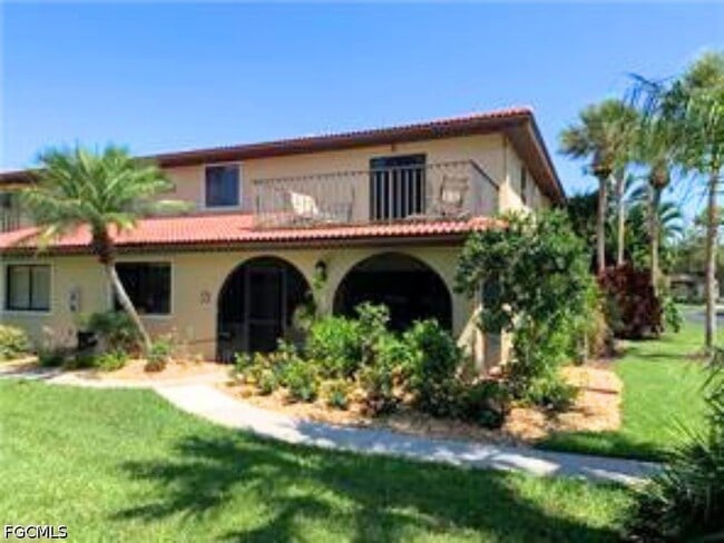 Building Photo - 27810 Hacienda E Blvd
