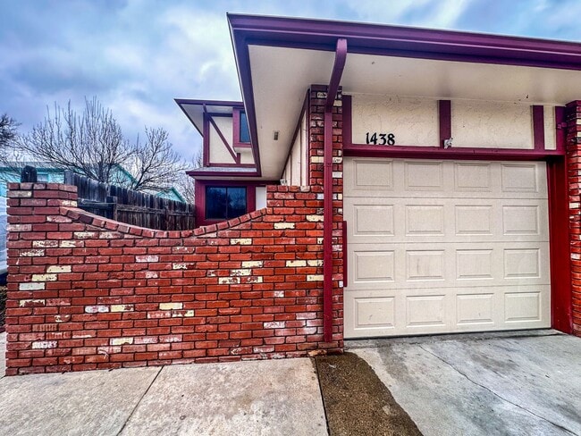 Photo - 1438 Centennial Dr