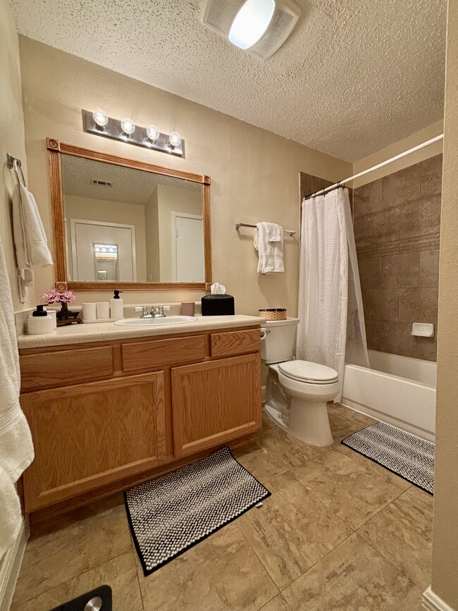 Photo - 103 Fenway Loop Unit 101