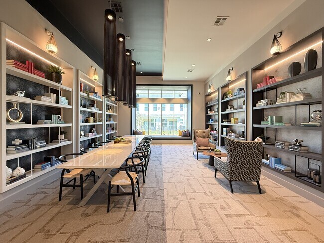 Photo - Echo Lake at Springwoods Village