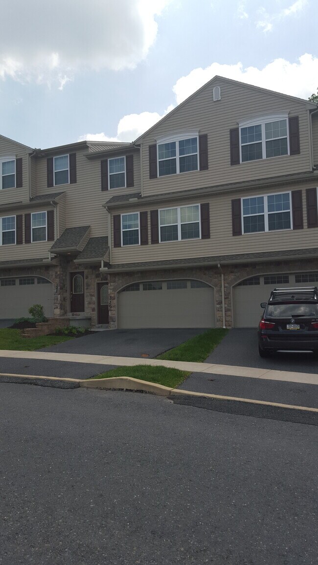 Photo - 330 weatherstone drive