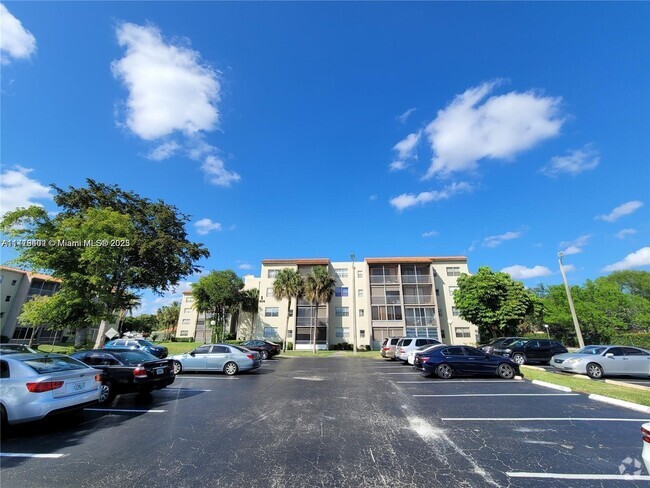 Building Photo - 1820 SW 81st Ave Unit 3304 Rental