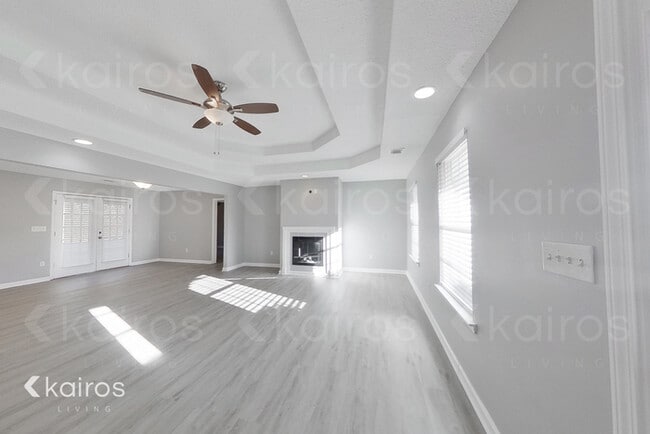 Photo - 334 Amanda Dr