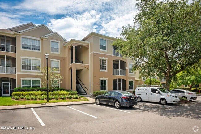 Building Photo - 7990 Baymeadows Cir E Unit 707 Rental