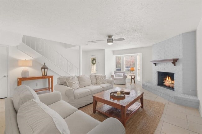 Photo - 3371 Continental Dr