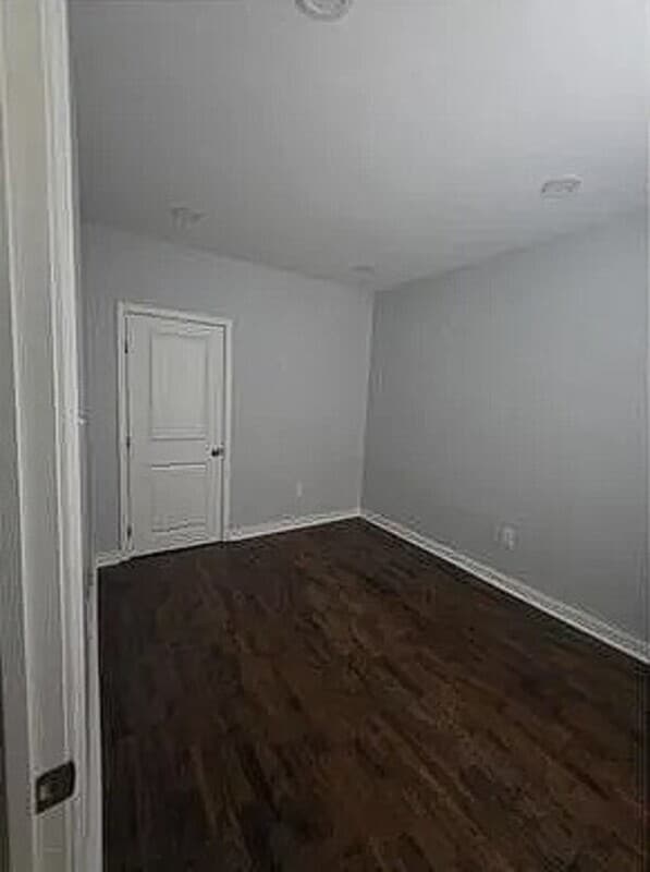 Photo - 2605 Manton St