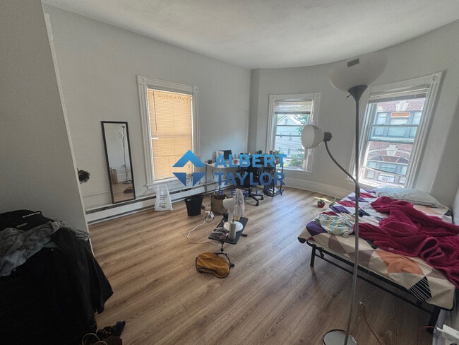 Photo - 22 Royal St Unit 2