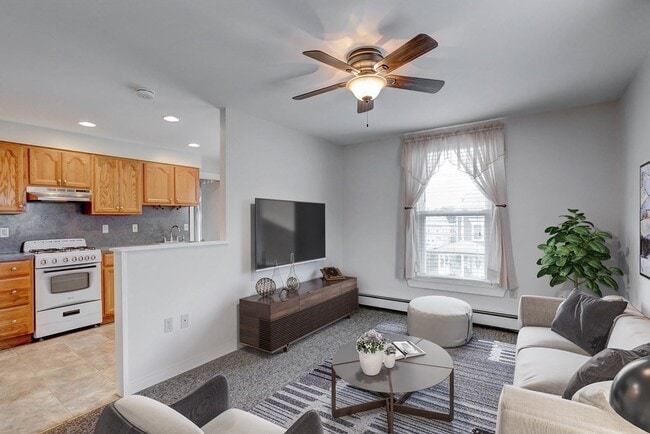 Photo - 122 Lowell St Unit 3