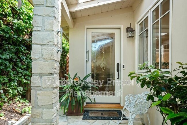 Photo - 24809 Santa Fe St