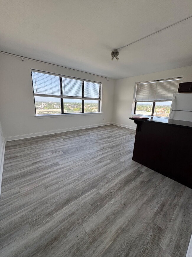 Photo - 1 Bedroom 1 bath with a view in downtown J... Unit 1102