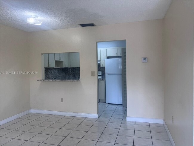 Photo - 13331 SW 17th Ln Unidad 4-7