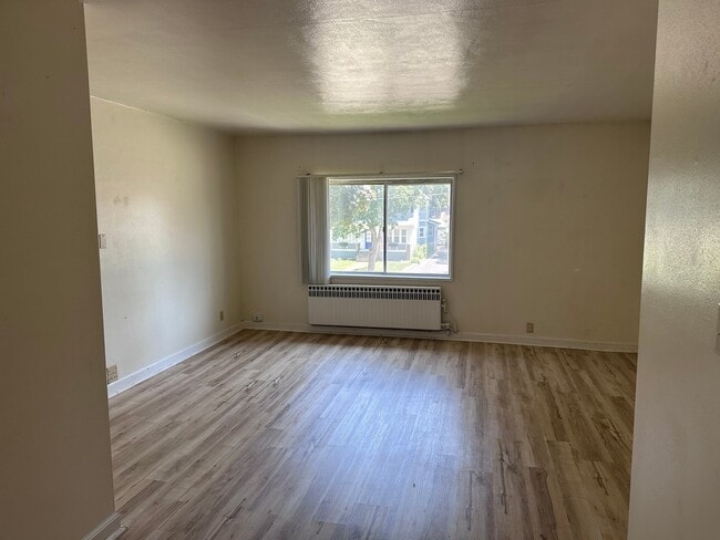 Photo - W162N11651 Park Ave Unit 3