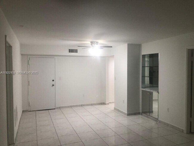 Photo - 4705 NW 7th St Unit 204-7