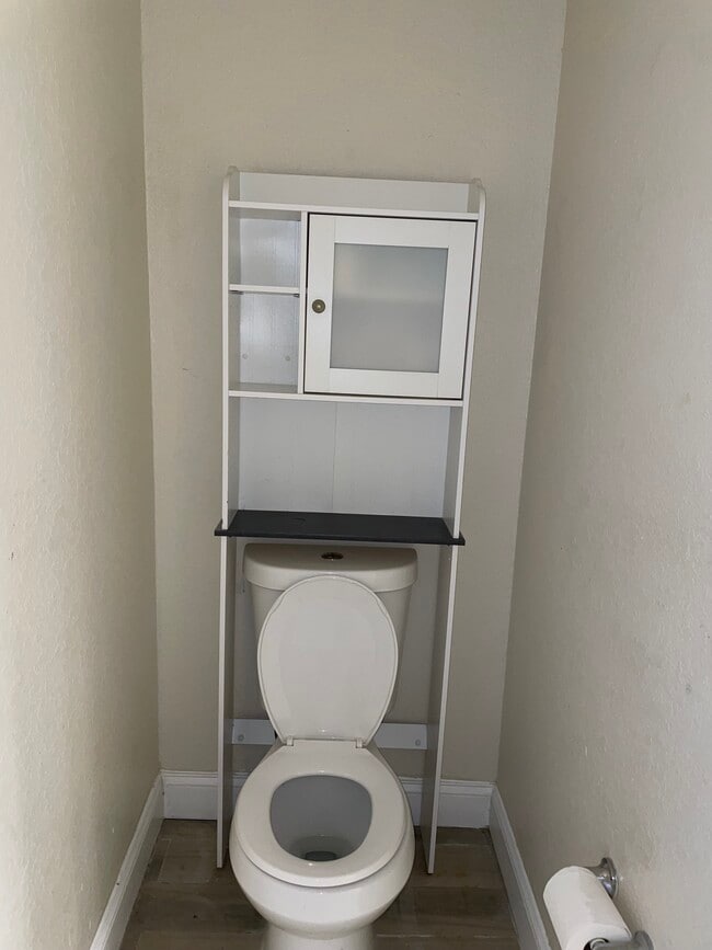 Photo - 2410 W Azeele St Unit 215