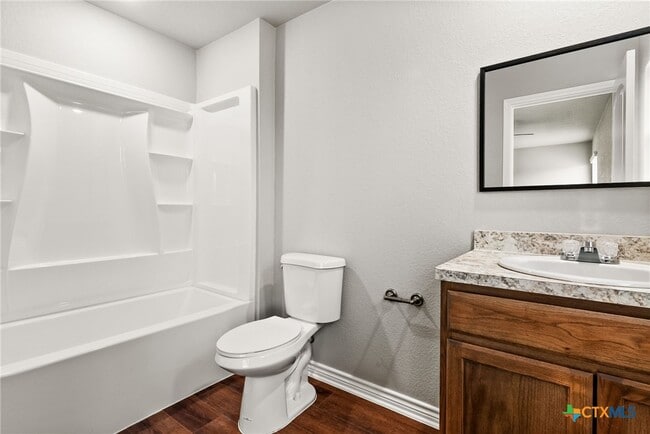 Photo - 304 Blair St