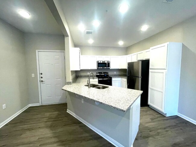 Photo - 300 Willow Grv Wy Unit 02283