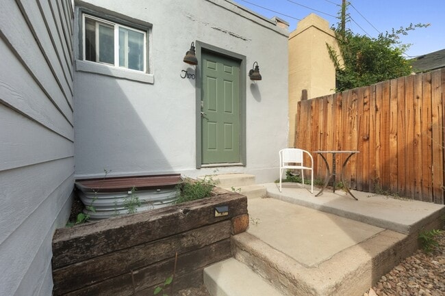 Building Photo - 3521 Osage St Rental