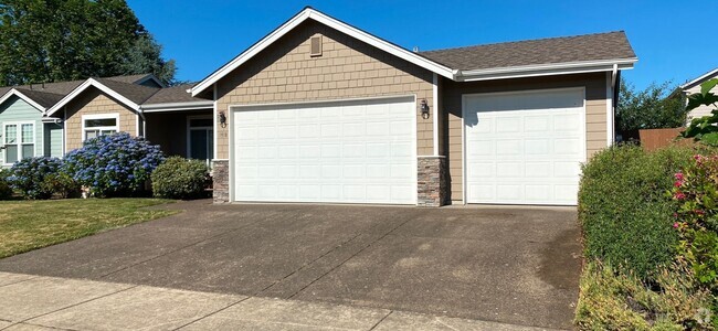 Building Photo - HOA ~ 4 Bedroom Home ~ Albany ~ Small Pet ...