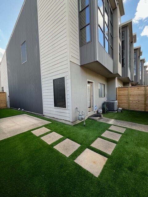 Photo - 1045 Bonner St