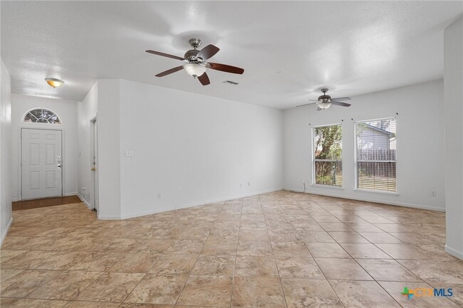 Building Photo - 204 Mallard Cove