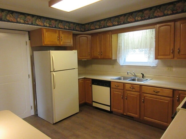 Photo - 65 Willowbrook Dr