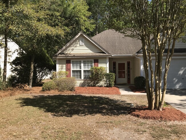 Building Photo - 220 Lake Linden Dr