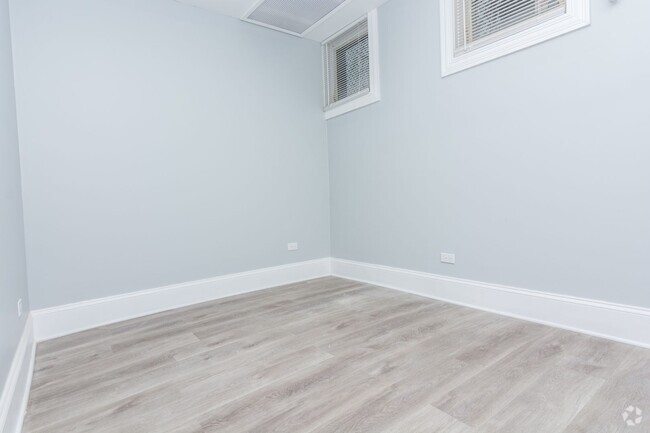 Building Photo - 2826 E 78th St Unit 1 Rental