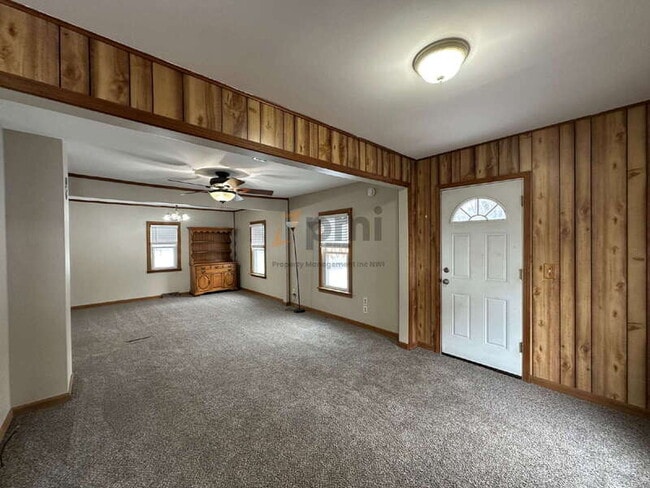 Photo - 1724 S Fairbanks St