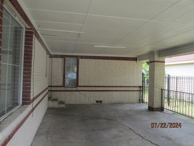 Photo - 121 N Hamilton St