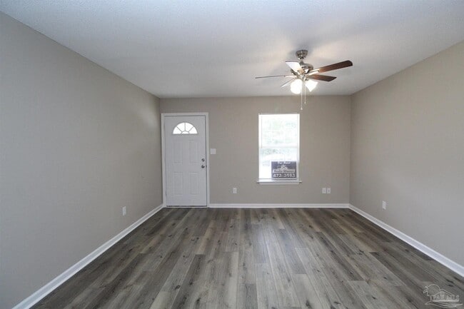 Photo - 6853 Roundup Ln