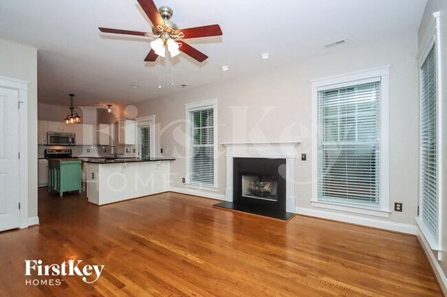 Photo - 16408 Kelly Park Cir House